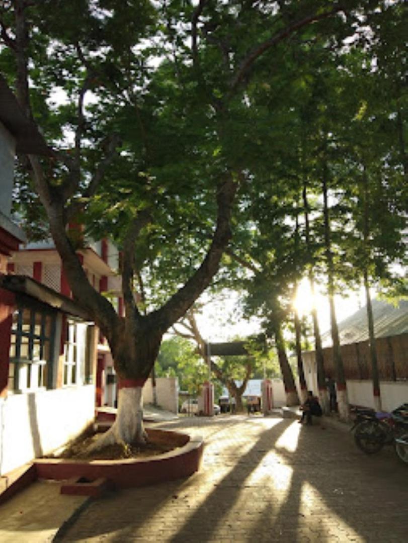 Hotel Nilamber By Grb Lumding Bagian luar foto